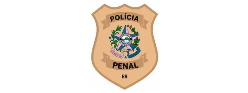 PPES abre concurso com 600 vagas e salários de R$ 6.431,16 1 Brasão da Polícia Penal do Espírito Santo - PPES com estrela central, ramos laterais e faixa com o nome da instituição.