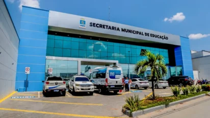 Fachada da Secretaria Municipal de Educação de Rio Branco, responsável pelo processo seletivo Rio Branco 2026